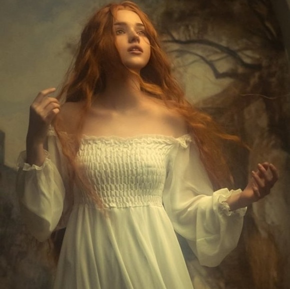 Auburn Beauty Lace Front Wig - Picture 3 of 3